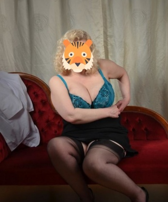 Анкета проститутки Юля - город Троицк, 40 лет, №6304